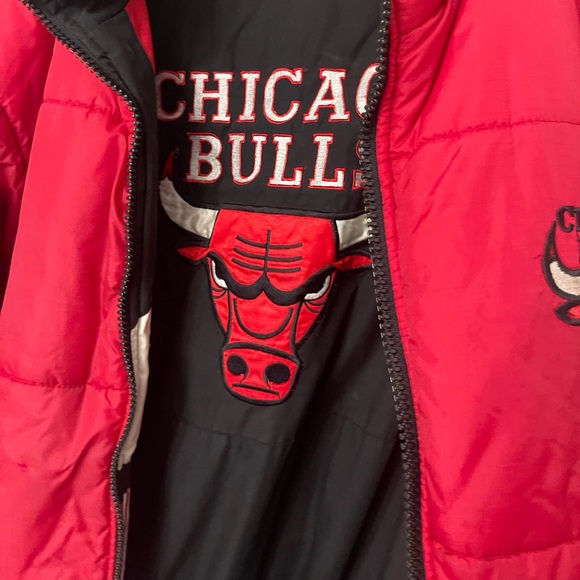 ✅Chicago Bulls Reversible Jacket 🧥🔥🐂🏀 - Picture 8 of 9